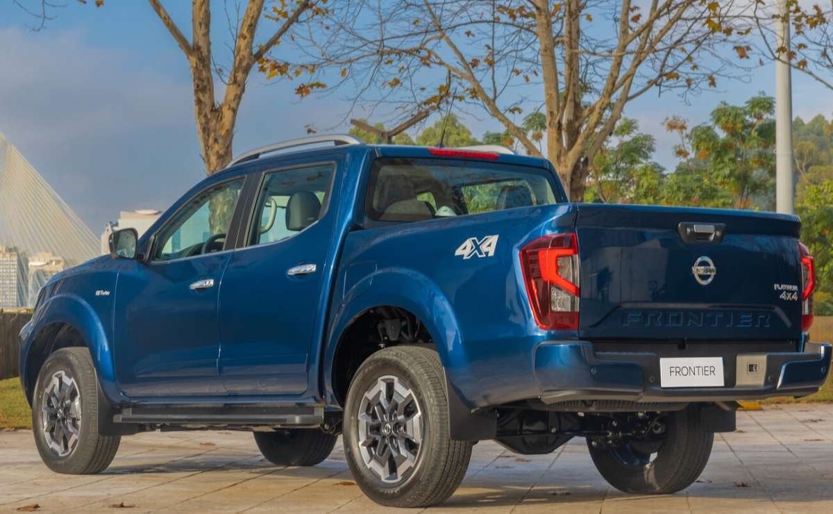 Nissan dejó de vender la Frontier en un mercado, pero la reemplazó por esta pick up superior de 400 CV 4 nissan frontier2