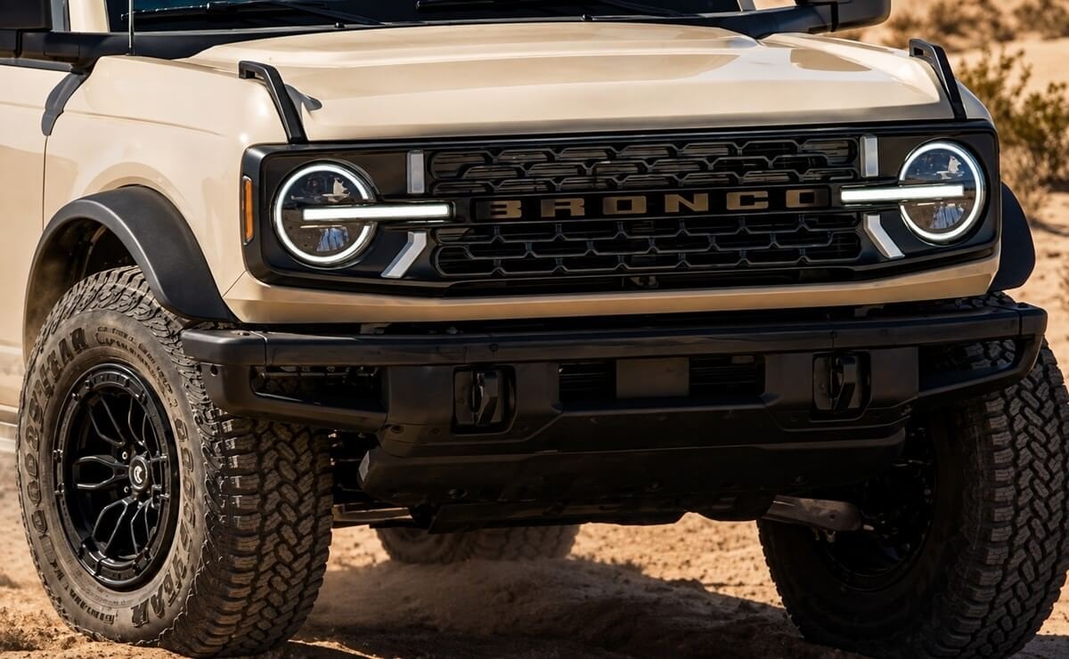 Ford prepara una Bronco Pickup