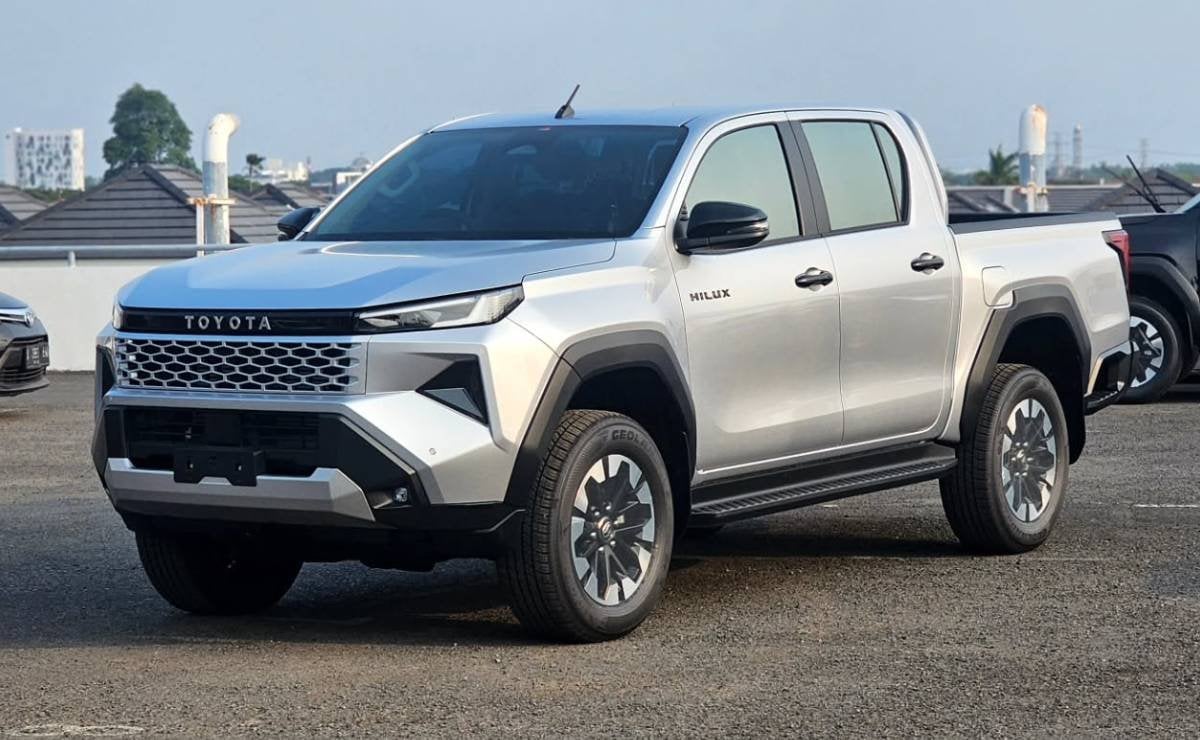 Así es la nueva Toyota Hilux 2026: diseño renovado y estas versiones y novedades 2 toyota hilux 20262