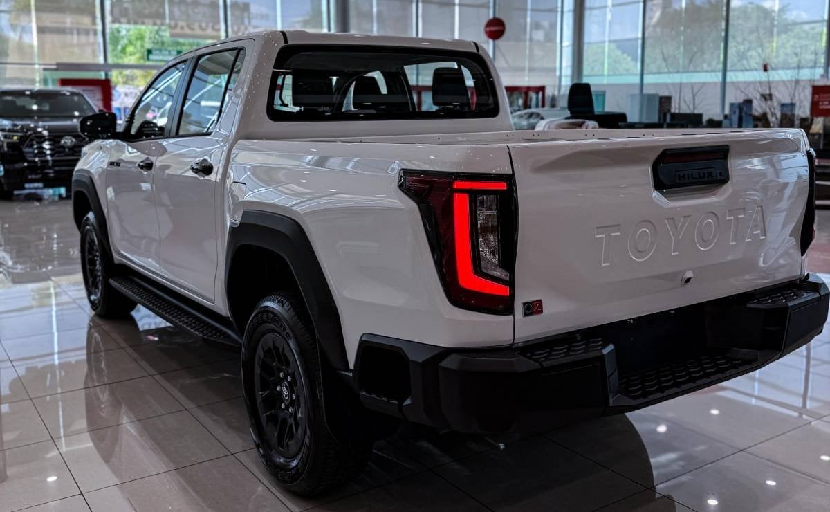 Toyota y la Hilux 2027: los cambios de la renovada pick up para seguir superando a Ford Ranger 4 toyota hilux 20273 2