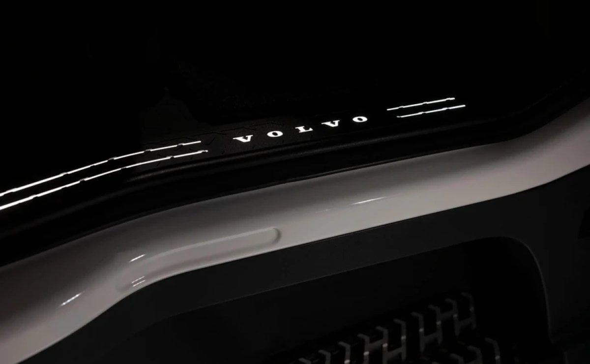 Volvo y estos camiones FH para celebrar los 100 años: ¿qué traen de diferente? 1 Camiones FH exclusivos de Volvo por los 100 años