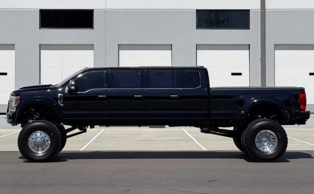Ford F-450 Platinum 2026, la pick up con motor V8, 507 CV y 1627 Nm para romper el mercado 2 Ford F 450 perfil