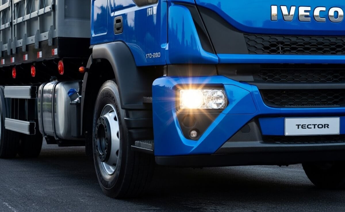 FOTON y Mercedes-Benz, líderes: ¿cuáles fueron los 5 camiones más vendidos de agosto? 3 Iveco 170 E