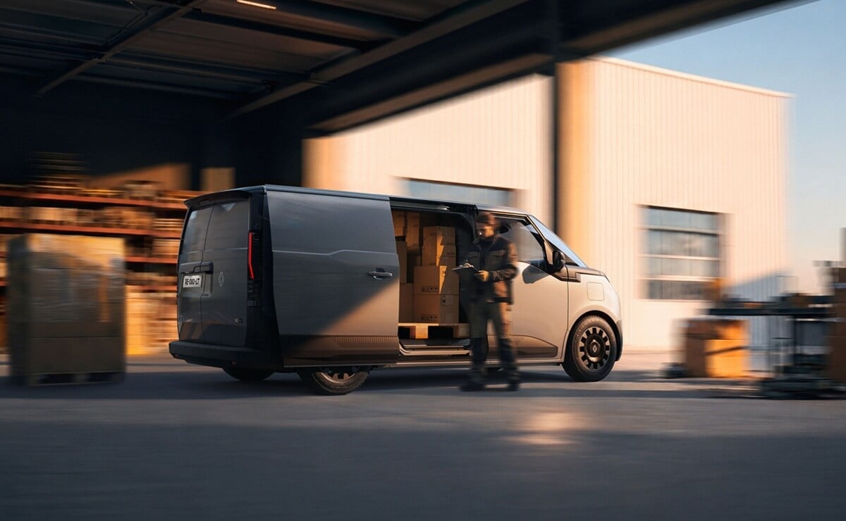 Renault lanzará 5 nuevos vehículos comerciales, con Trafic E-Tech como líder 3 Renault Trafic electrica