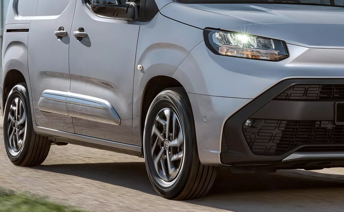 Toyota, otra vez primera: las 10 furgonetas eléctricas más vendidas 1 Toyota Proace City, la furgoneta eléctrica más exitosa