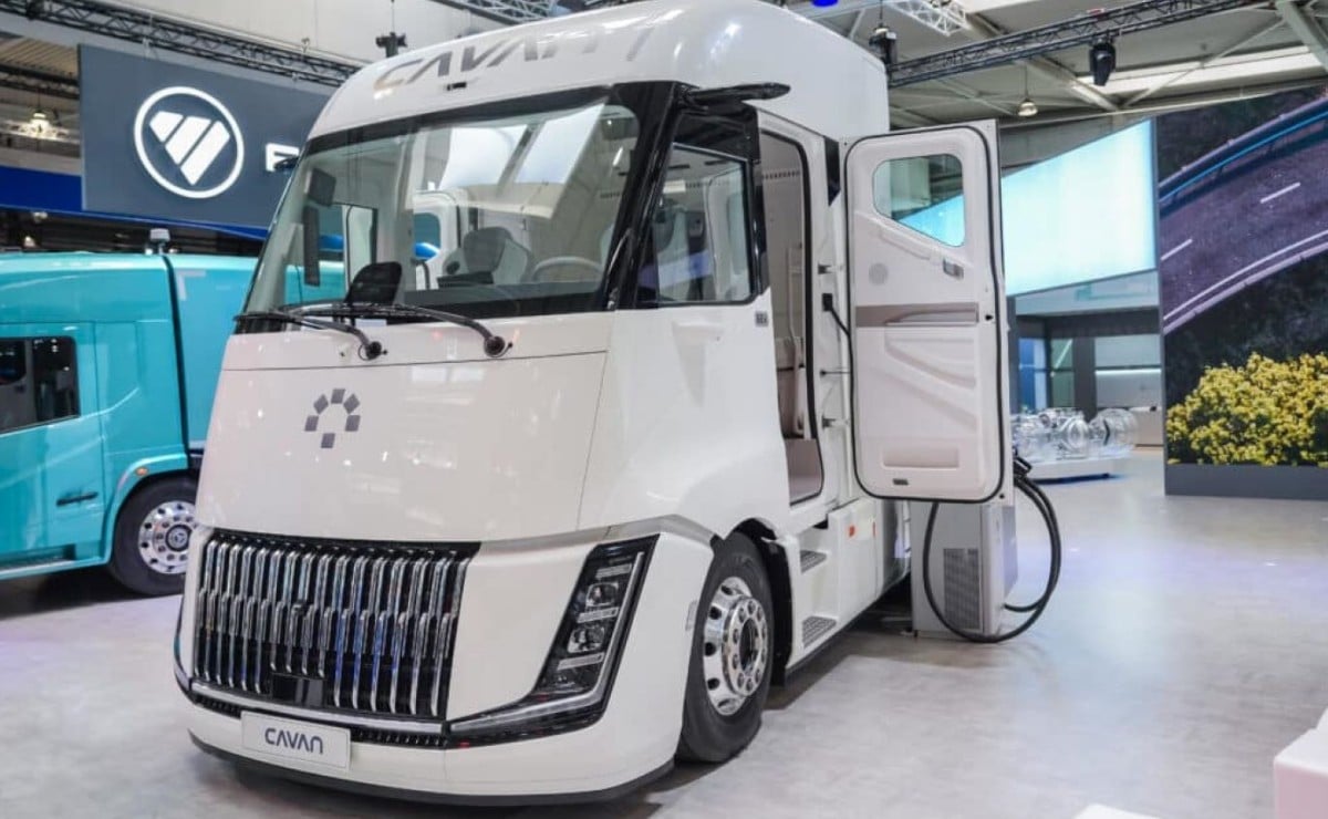 Camión chino a hidrógeno: 1.000 km de autonomía y 100 km de carga en solo 6 minutos