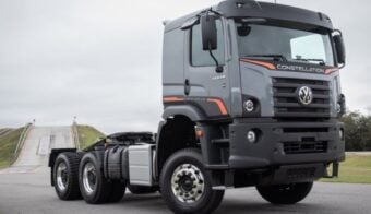 la volkswagen constellation 33 540 6x4 l 1200x740 1