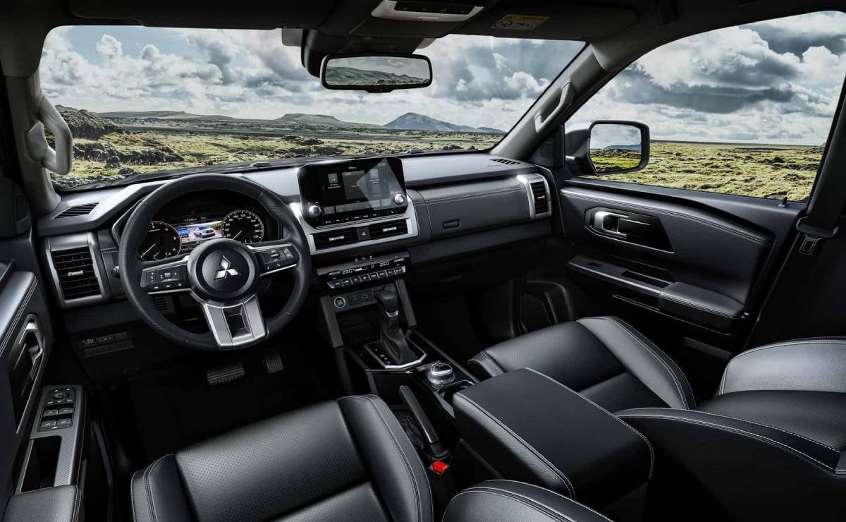 Mitsubishi renovará la L200: ¿será así la pick up mediana rival de Toyota Hilux? 4 mitsubishi l2004