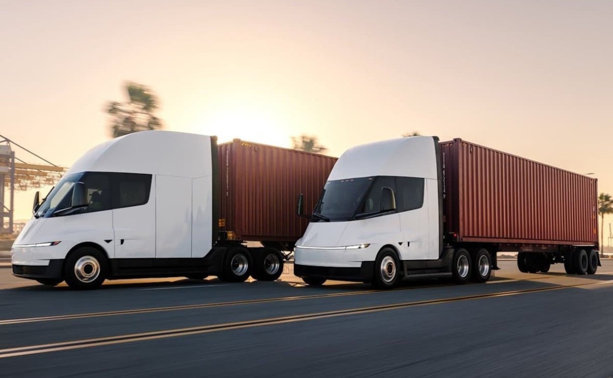Tesla Semi encabeza un pedido récord de 2.500 camiones eléctricos Clase 8 en EE.UU. 1 Tesla Semi encabeza un pedido récord de 2.500 camiones eléctricos Clase 8 en EE.UU.