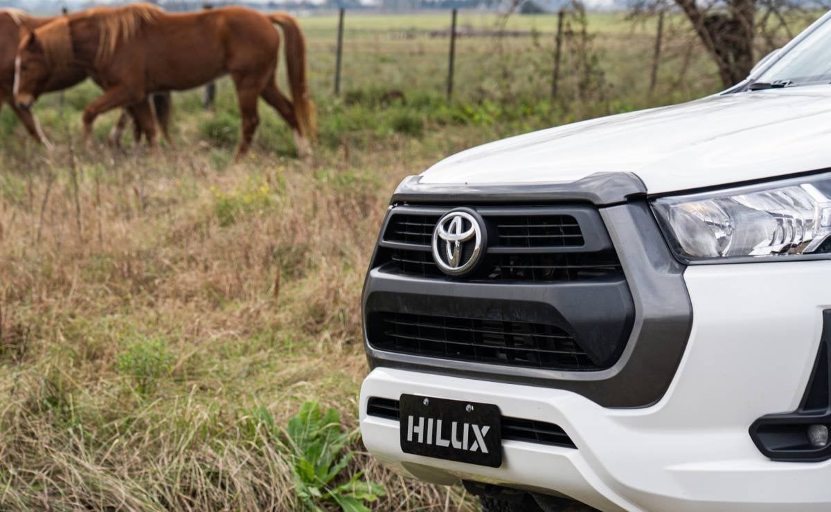 Estos son los precios de la Toyota Hilux en septiembre: ¿aumentó o bajó la pick up mediana? 1 Versiones y precios de la Toyota Hilux en septiembre