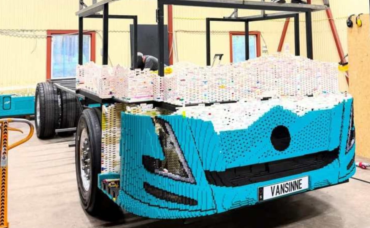 El Volvo FH Aero de Lego tendrá 1 millón de piezas y motores: será el primer camión manejable a escala real 2 el volvo fh aero de lego tendr 1 mill n