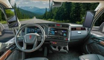 kenworth suma una pantalla de 15 pulgada 1200x740 1