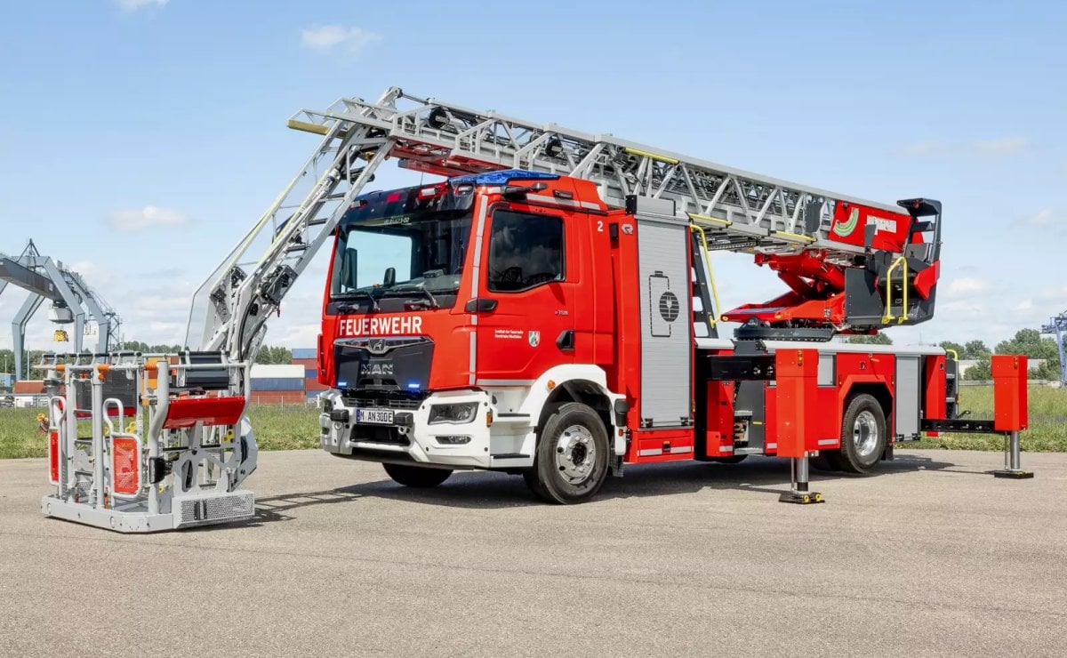 Los camiones de bomberos de MAN: tracción total, cabinas especiales y opción eléctrica 4 man camion de bombero3