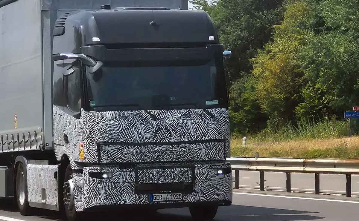mercedes benz eactros1