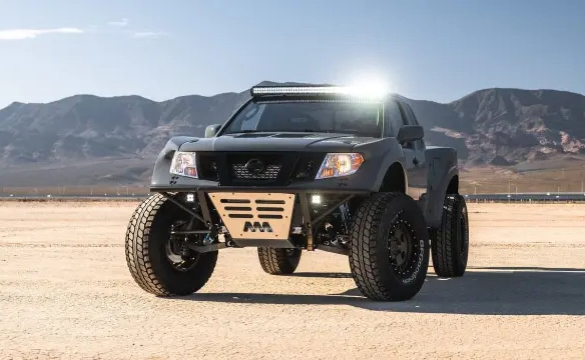 Otra Nissan Frontier: motor V8 con turbo, 600 CV y con otro diseño 3 nissan frontier desert runner concept1