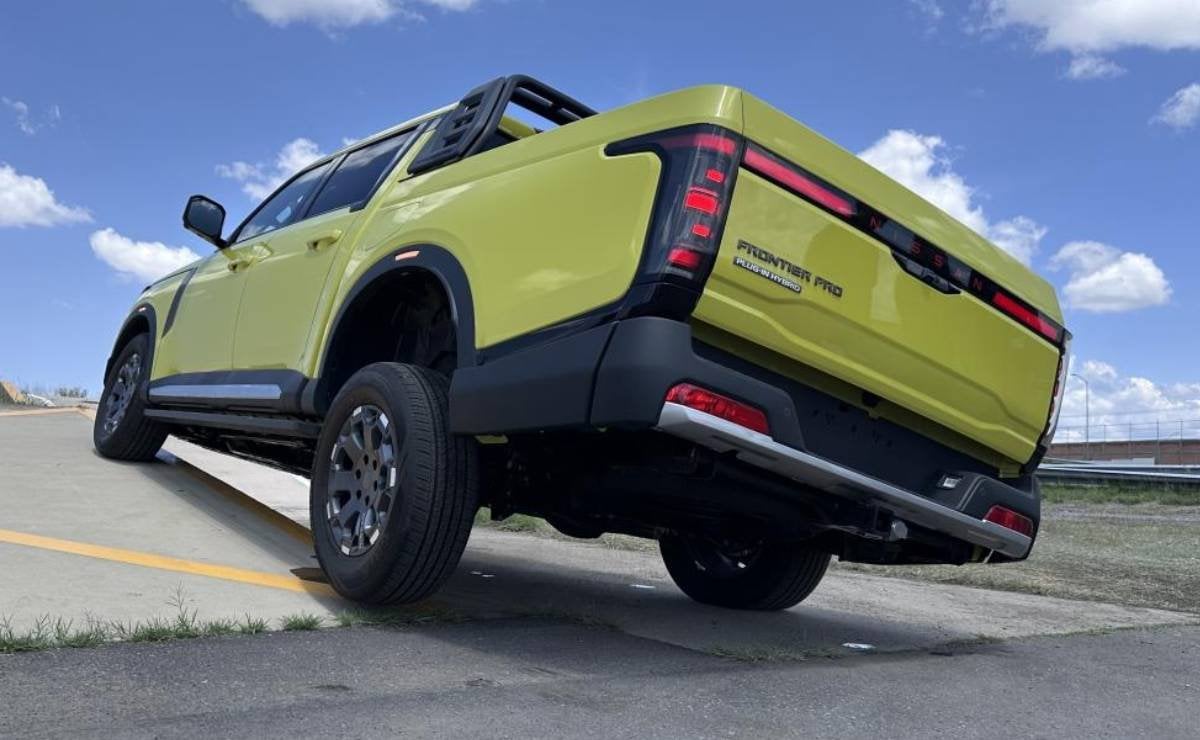 Nissan Frontier Pro PHEV 2027: la pick up llega con 355 CV, 1000 km de autonomía y más 2 nissan frontier pro phev3