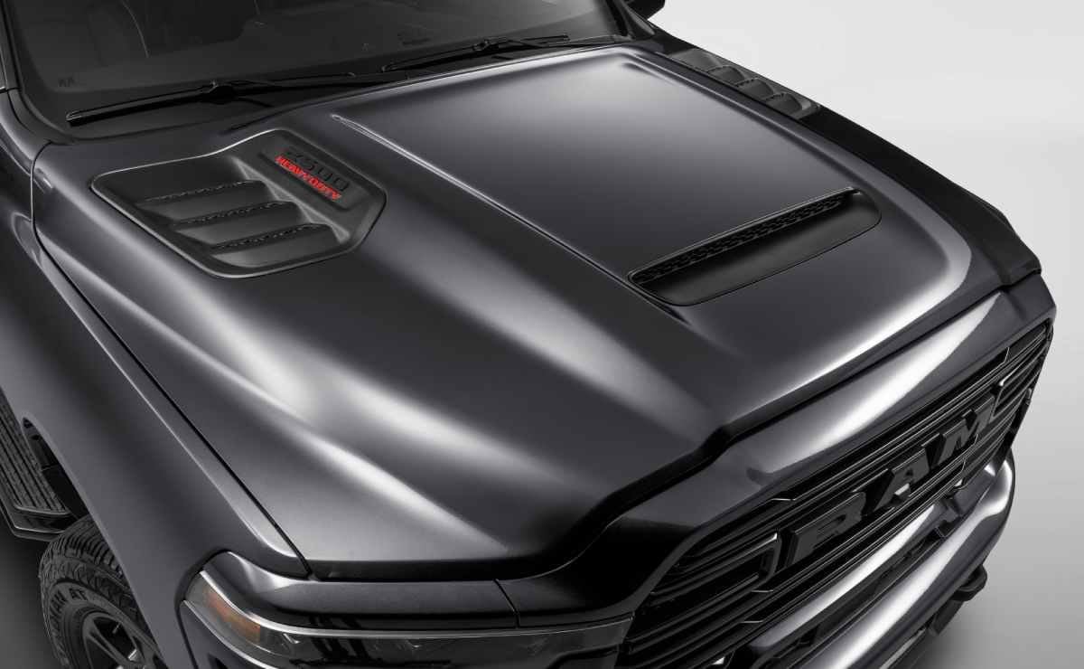 RAM lanzó una nueva 2500: 436 CV, casi 9 toneladas de remolque y equipamiento exclusivo 1 La nueva RAM 2500 Laramie Night Edition