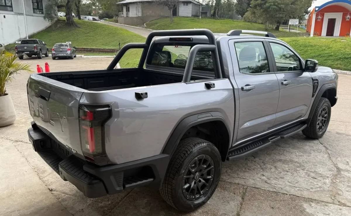Desde 32000 dólares: la nueva pick up que revoluciona el mercado y va por Toyota Hilux 3 rely r83