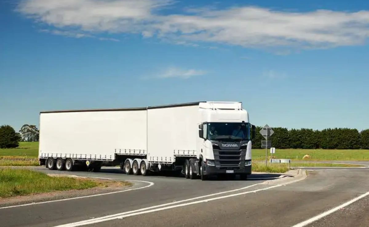 Scania V8 de 770 CV: más de 1.000 litros de autonomía y 5 estrellas Euro NCAP 4 scania v8 de 770 cv m s de 1 000 litros 1 1