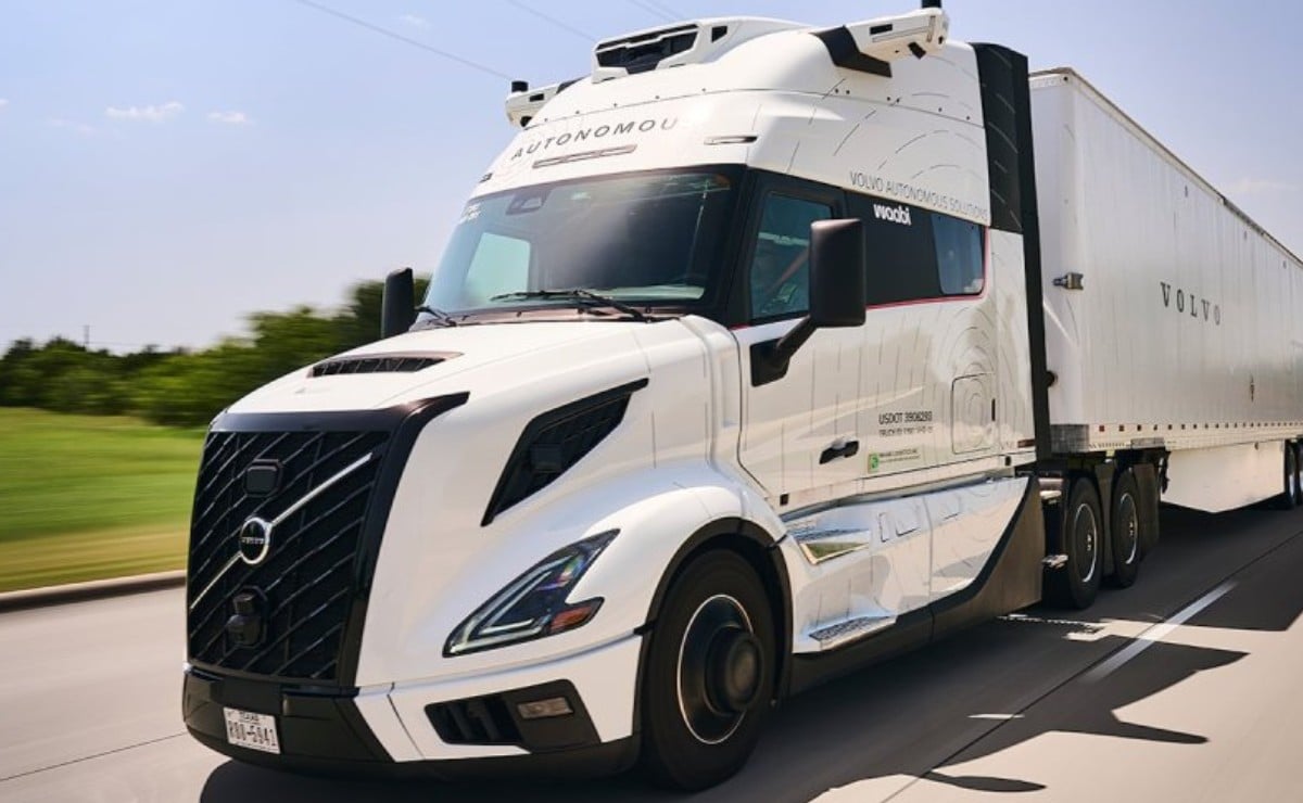 Volvo VNL nivel SAE 4: el camión que ya rueda solo 400 km entre Dallas y Houston con cargas reales 1 Volvo VNL nivel SAE 4: el camión que ya rueda solo 400 km entre Dallas y Houston con carga